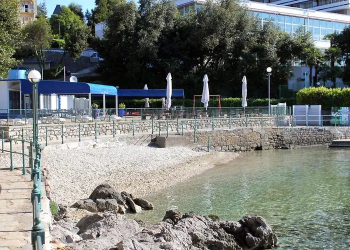 Daire With A Parking Space - 12302 Opatija