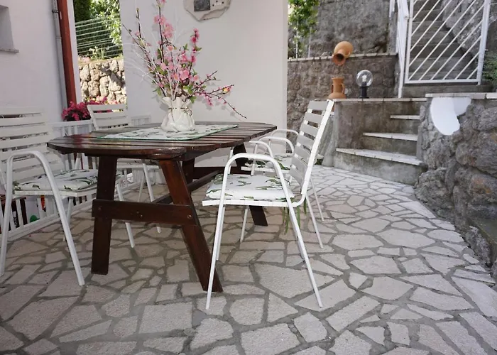 With A Parking Space - 12302 דירה *