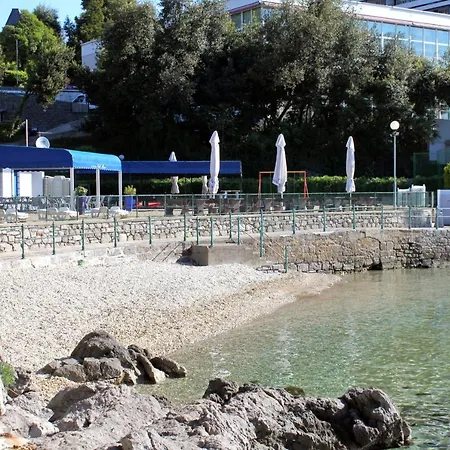 Apartamento With A Parking Space - 12302 Opatija